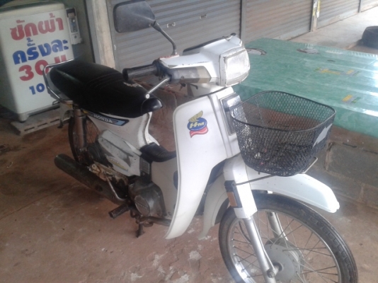 ดรีมคุรุสีขาวเดิมๆรุ่นหายากคันที่1