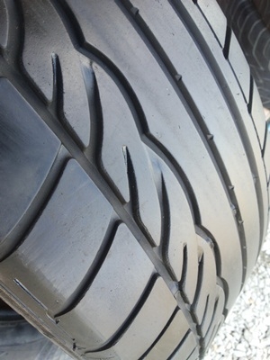 ขายยาง 205/55/16 ปี 12 DUNLOP SP01   1 ชุด