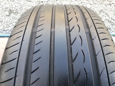 ขายยาง235/60/16 ปแี 11 YOKOHAMA ADVAN Japan   1 คู่