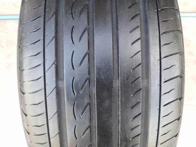 ขายยาง235/60/16 ปแี 11 YOKOHAMA ADVAN Japan   1 คู่