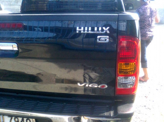 ขาย TOYOTA VIGO สี่ประตู ออโต้โฟ ราคาต่อรองใด้ 086-2465934