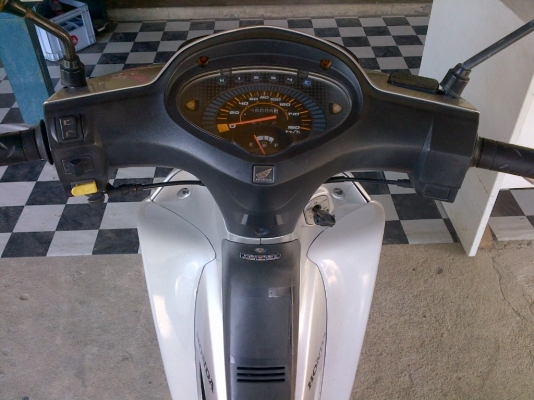 ด่วน!เวฟ125R กุญแจใหญ่ ปี50 รถเครื่องเดิมแน่นๆ พร้อมใช้ ทะเบียน+เอกสารโอน ภาษีไม่หมด 088-2197709