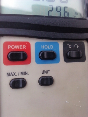 เครื่องวัดความเร็วลม อุณหภูมิ แบบชุดวัดแยกจากตัวเครื่อง วัดได้หลายหน่วยมาก(มี2 เครื่อง) เครื่องวัดความเร็วลม อุณหภูมิ แบบชุดวัดแยกจากตัวเครื่อง วัดได้หลายหน่วยมาก(มี2 เครื่อง)