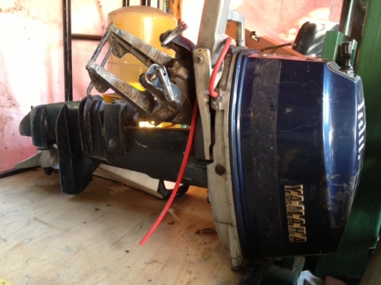 ขายเครื่องเรือ YAMAHA 15 แรง สภาพเก่าเก็บ