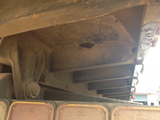 รถอิซูซุ 10 ล้อดั้ม 360 แรงม้า ปี 52 ( รถวิ่ง 18x,xxx กม. ) ( ขายแม่ลูก )  สนใจติดต่อ 081 - 6079515