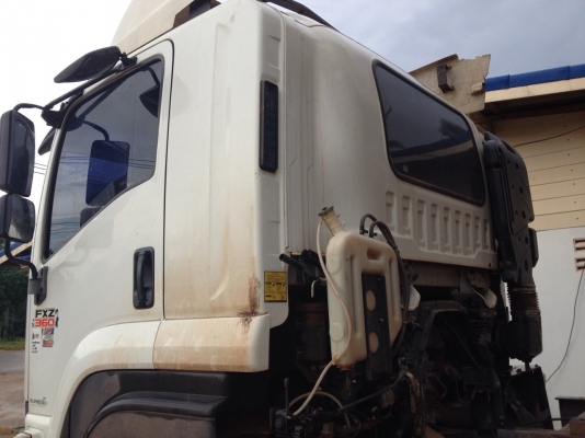 รถอิซูซุ 10 ล้อดั้ม 360 แรงม้า ปี 52 ( รถวิ่ง 18x,xxx กม. ) ( ขายแม่ลูก )  สนใจติดต่อ 081 - 6079515