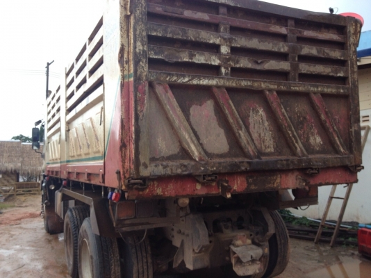 รถอิซูซุ 10 ล้อดั้ม 360 แรงม้า ปี 52 ( รถวิ่ง 18x,xxx กม. ) ( ขายแม่ลูก )  สนใจติดต่อ 081 - 6079515