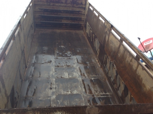 รถอิซูซุ 10 ล้อดั้ม 360 แรงม้า ปี 52 ( รถวิ่ง 18x,xxx กม. ) ( ขายแม่ลูก )  สนใจติดต่อ 081 - 6079515