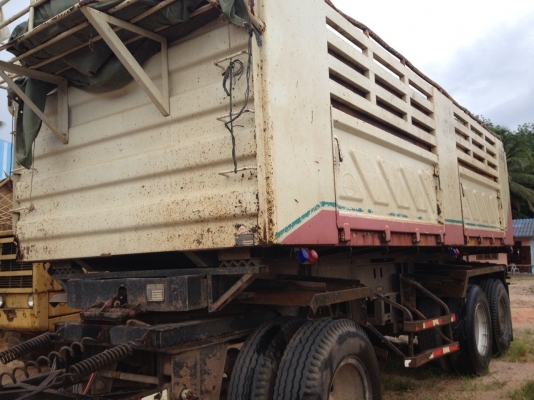 รถอิซูซุ 10 ล้อดั้ม 360 แรงม้า ปี 52 ( รถวิ่ง 18x,xxx กม. ) ( ขายแม่ลูก )  สนใจติดต่อ 081 - 6079515