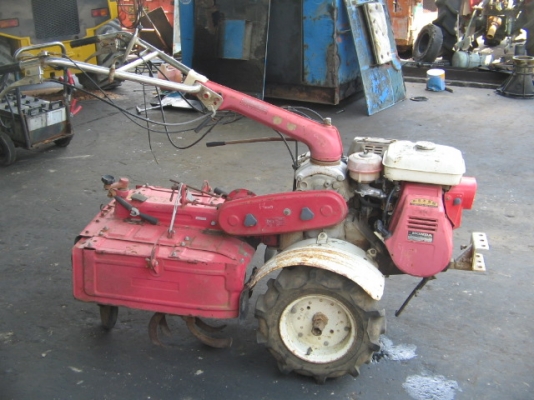 ขาย รถพรวนดิน ยี่ห้อ Honda 5 แรง อุปกรณ์ครบพร้อมใช้งาน นำเข้าญี่ปุ่น ราคา 15,500