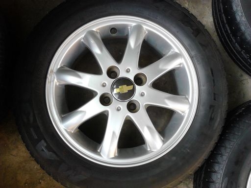 ล้อแม็ก AVEO ขอบ 14-4-100 พร้อมยางสภาพพร้อมใช้ 4,500 บาท ล้อแม็ก AVEO ขอบ 14-4-100 พร้อมยางสภาพพร้อมใช้ 4,500 บาท