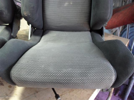 ขายเบาะหัวตาข่ายแท้ 1คู่ 3900