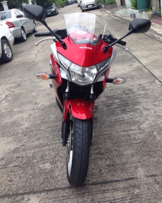 CBR 250R รุ่นท๊อปสุดมี คอมบายเบรค ABS รถสภาพมือ 1 ป้ายแดง