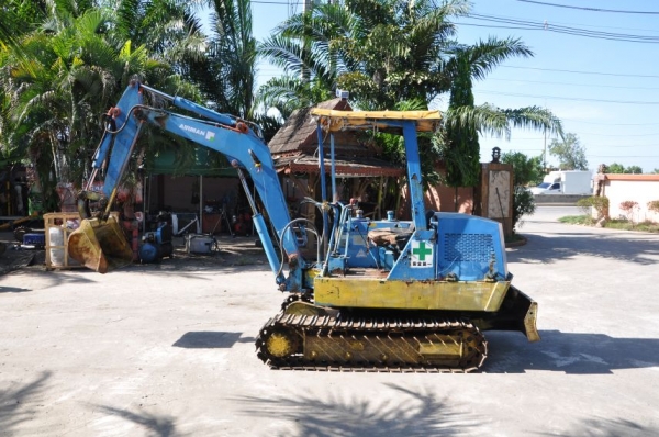 ขาย แบคโฮAIRMAN HM30S สภาพสวยเดิมจากญี่ปุ่น หาอยู่รับรองไม่ผิดหวัง 140,000 บาทเท่านั้น!!