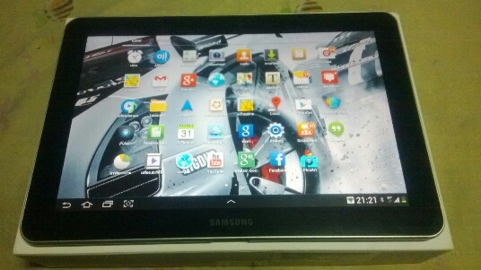 samsung galaxy tep 10.1 GT-P7500