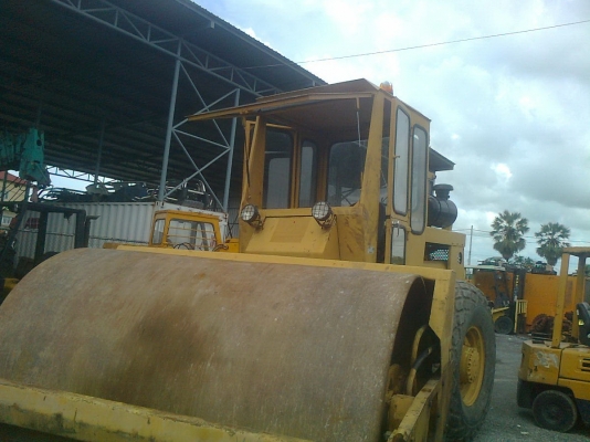 ขายรถบด Dynapac หน้าเหล็กหลังยางสั่นสะเทือนหน้า ขับเคลื่อน 2 ล้อ ด่วน!