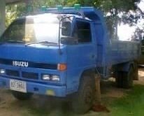 ISUZU NPR 115 HP 4BD1 หกล้อดั๊มพ์ ช่วงล่างใหญ่ติด F หน้าหลังครบแล้ว ยาง 8.25 ขอบ 16 สภาพดี เครื่องแน่นแรงดีไม่มีเยิ้ม ภายในเก๋งคอนโซลสวยครบ กระบะดั๊มพ์เหล็ก 4 ตันความยาว 3.60 เมตร คัชซีสวยไม่มีดาม เอกสารทะเบียนครบถูกต้องพร้อมโอน ราคาต่อรองได้ครับ