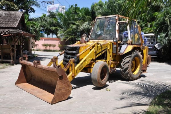 ขาย JCB หน้าตักหลังขุด สภาพสวยเดิมจากญี่ปุ่นยังไม่เคยใช้ในไทย 285,000ลดกระหน่ำ!!