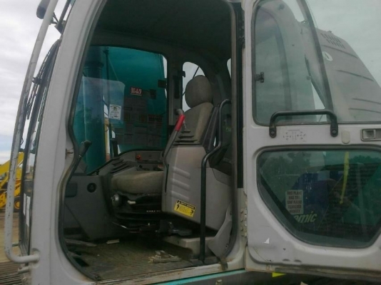 KOBELCO MARK 6 YN10 SUPER SK-200 รถสภาพเก่านอกบอดี้สวยจัดแห้งดีทั้งคัน ช่วงล่างเต็มเหมือนใหม่เลยครับ เครื่องเดิมปั๊มเดิม ภายในสะอาด แอร์เย็นจัด ไฟฟ้าหน้าจอครบพร้อม ช่วงล่างเอวแน่น ใบแทรกขนาด 60 โซ่บูทเต็มครบพร้อมทำงานได้เลย เอกสารใบอินวอยซ์ ราคาต่อรองได้ค