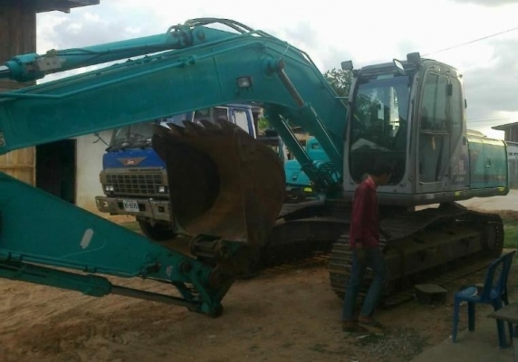 KOBELCO MARK 6 YN10 SUPER SK-200 รถสภาพเก่านอกบอดี้สวยจัดแห้งดีทั้งคัน ช่วงล่างเต็มเหมือนใหม่เลยครับ เครื่องเดิมปั๊มเดิม ภายในสะอาด แอร์เย็นจัด ไฟฟ้าหน้าจอครบพร้อม ช่วงล่างเอวแน่น ใบแทรกขนาด 60 โซ่บูทเต็มครบพร้อมทำงานได้เลย เอกสารใบอินวอยซ์ ราคาต่อรองได้ค