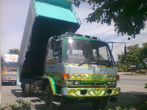 ขายรถบรรทุกหกล้อดั้มเกษตรอีซูซูร็อคกี้ FTR32 รถห้าง เครื่อง 195 แรงม้า