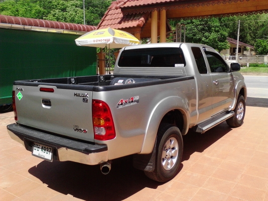 ขาย Vigo 2.7 4WD 4ประตู กับ2ประตู ปี 05 เกียร์ auto ติดแก็ส