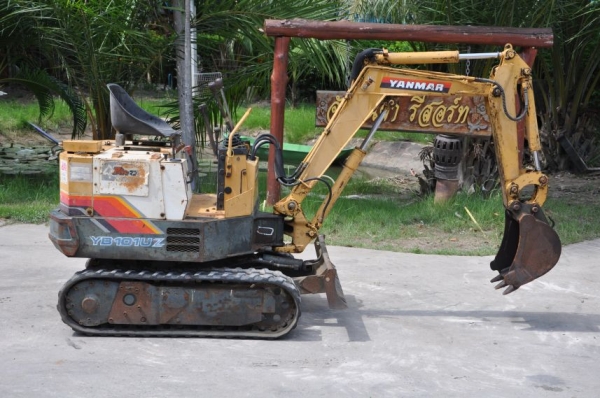 ขายแบคโฮเล็ก YANMAR YB101UZ กระทัดรัด นำเข้าญี่ปุ่นยังไม่เคยใช้งานในไทย 125,000 เท่านั้น!!
