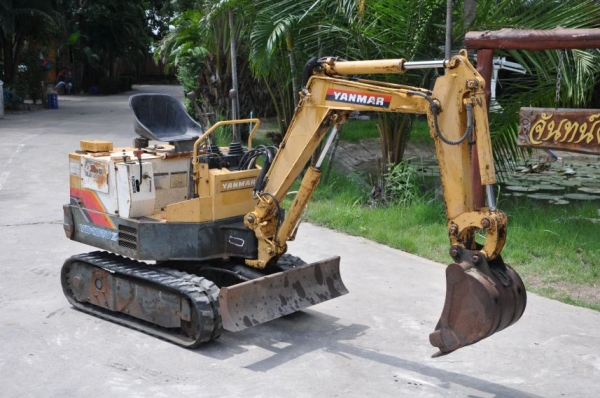 ขายแบคโฮเล็ก YANMAR YB101UZ กระทัดรัด นำเข้าญี่ปุ่นยังไม่เคยใช้งานในไทย 125,000 เท่านั้น!!