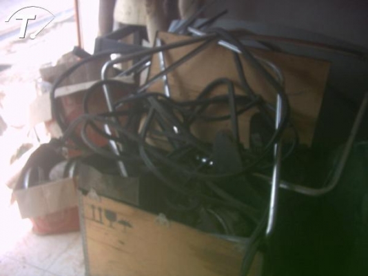 ซากมินิออสติน 1300 ปะผุแล้ว พร้อมอะไหล่ ไม่มีทะเบียน 15,000.-