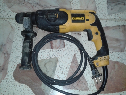 ขายสว่าน Dewalt รุ่น D25013 สภาพดี