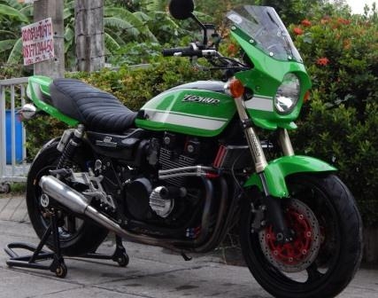 ขาย Kawasaki Zephyr 400 cc. ชุดแต่งเพียบ ทะบียนแท้ ครับ