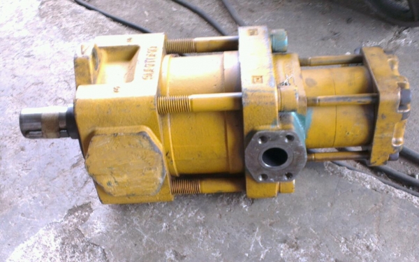 Sell> ปั้มไฮโดรลิค 2 ตอน ยี่ห้อ SUJIMOTO Japan สภาพดีครับ ใช้ไม่ได้ยินดีคืนเงินครับ