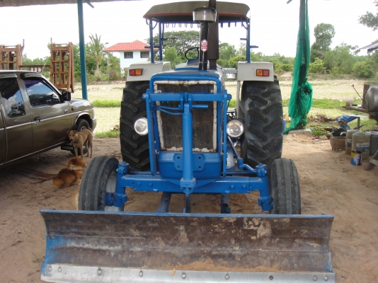 ขายด่วนครับเจ้าของร้อนเงิน FORD 6600 T5 สภาพพร้อมใช้ ราคาคุยกันได้ครับ