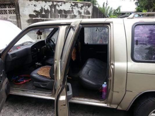 ขาย TOYOTA รุ่น HILUX MIGHTY-X โฉม DOUBLE CAB ปี 1993 สีบรอนซ์ทอง เกียร์ธรรมดา ราคา 100000 บาท