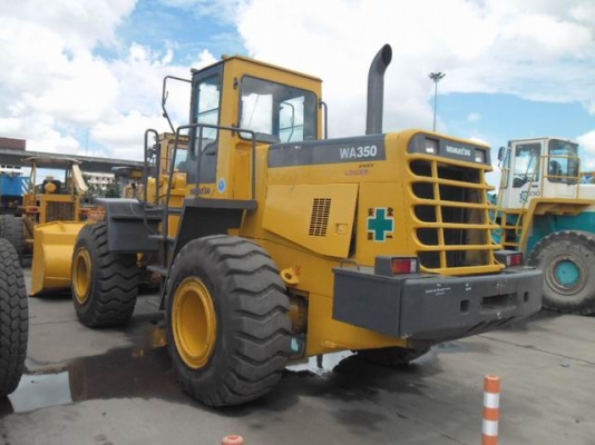 ขายรถ KOMATSU WA350-3E ปี 2001สภาพดี พร้อมใช้งาน