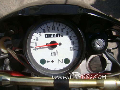 KSR รถบ้านใช้น้อยวิ่ง 1500 โลมีแถมหมวก Real ฟรี KSR รถบ้านใช้น้อยวิ่ง 1500 โลมีแถมหมวก Real ฟรี