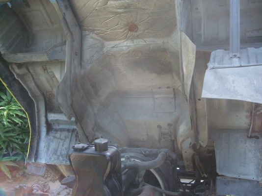 ขายด่วน 6 ล้อ ดั้มเกษตรฟูโซ่ FK415F  เครื่องยนต์ 6D14  160 แรง