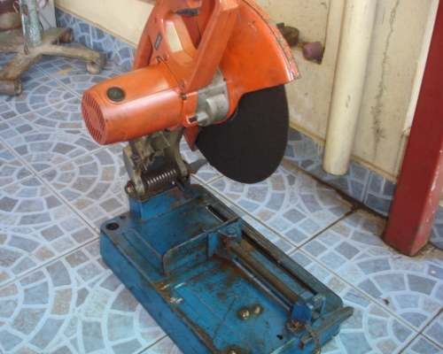 ขายแท่นตัดไฟเบอร์ 14 นิ้ว 2,000 วัตต์ Maktec รุ่น MT 240