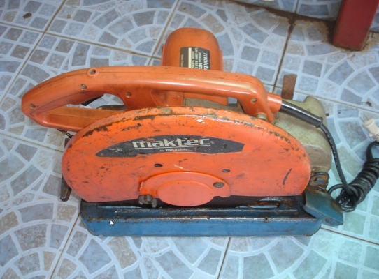 ขายแท่นตัดไฟเบอร์ 14 นิ้ว 2,000 วัตต์ Maktec รุ่น MT 240