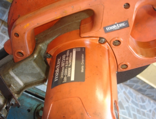 ขายแท่นตัดไฟเบอร์ 14 นิ้ว 2,000 วัตต์ Maktec รุ่น MT 240