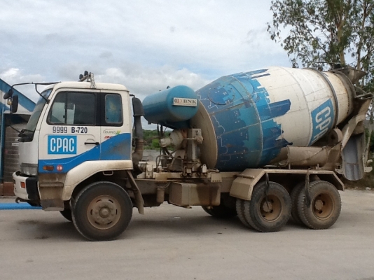 ขายรถโม่ NISSAN 320 HP