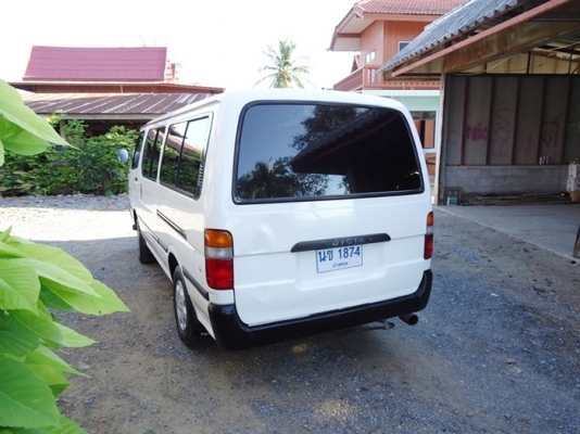 รถตู้  Toyota  เครื่องดีแน่นๆ   แก๊ส lPG หัวฉีด ประหยัด เอกสารพร้อมโอน สภาพดี พร้อมใช