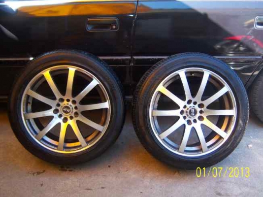 ขายแม็ก ขอบ 17  5รู114  พร้อมยาง 215 60 R17  1คู่