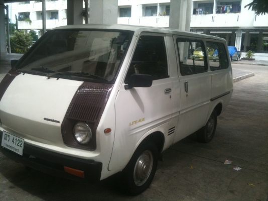 ขายเลนไฟท้ายแท้เก่าเก็บญี่ปุ่น toyota liteace Kmv10 (ชินจัง) ขายรถด้วย