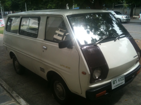 ขายเลนไฟท้ายแท้เก่าเก็บญี่ปุ่น toyota liteace Kmv10 (ชินจัง) ขายรถด้วย