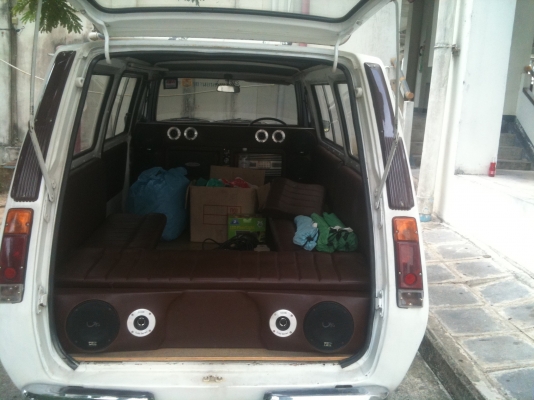 ขายเลนไฟท้ายแท้เก่าเก็บญี่ปุ่น toyota liteace Kmv10 (ชินจัง) ขายรถด้วย