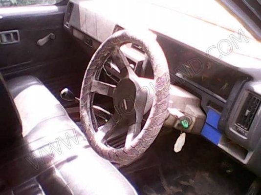 รถกระบะ บรรทุกน้ำ ยี่ห้อ NISSAN รุ่น BIG M รถกระบะ บรรทุกน้ำ ยี่ห้อ NISSAN รุ่น BIG M