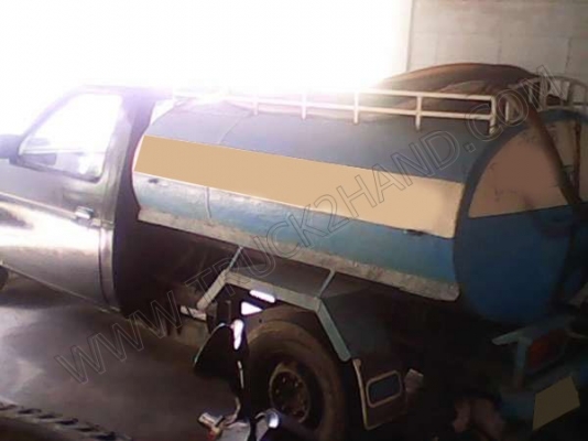 รถกระบะ บรรทุกน้ำ ยี่ห้อ NISSAN รุ่น BIG M รถกระบะ บรรทุกน้ำ ยี่ห้อ NISSAN รุ่น BIG M