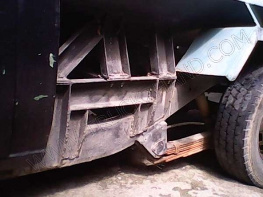 รถกระบะ บรรทุกน้ำ ยี่ห้อ NISSAN รุ่น BIG M รถกระบะ บรรทุกน้ำ ยี่ห้อ NISSAN รุ่น BIG M