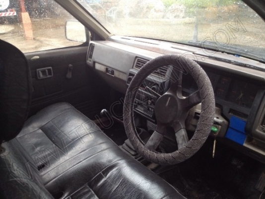 รถกระบะ บรรทุกน้ำ ยี่ห้อ NISSAN รุ่น BIG M รถกระบะ บรรทุกน้ำ ยี่ห้อ NISSAN รุ่น BIG M